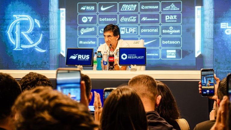 Gustavo Costas Racing